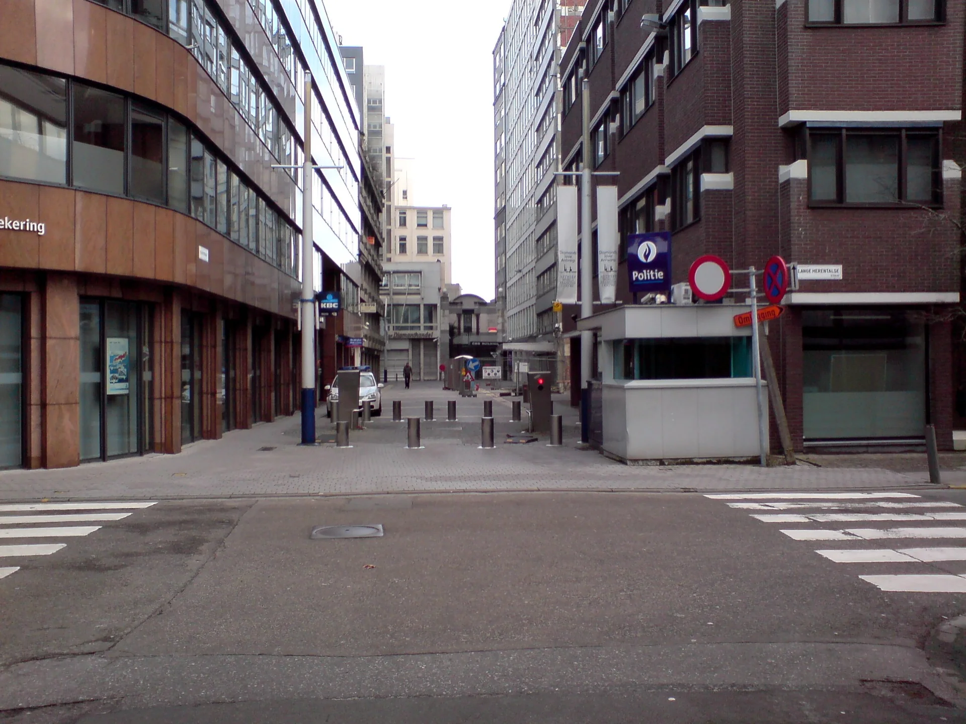 Antwerp Diamond Center and Hoveniersstraat