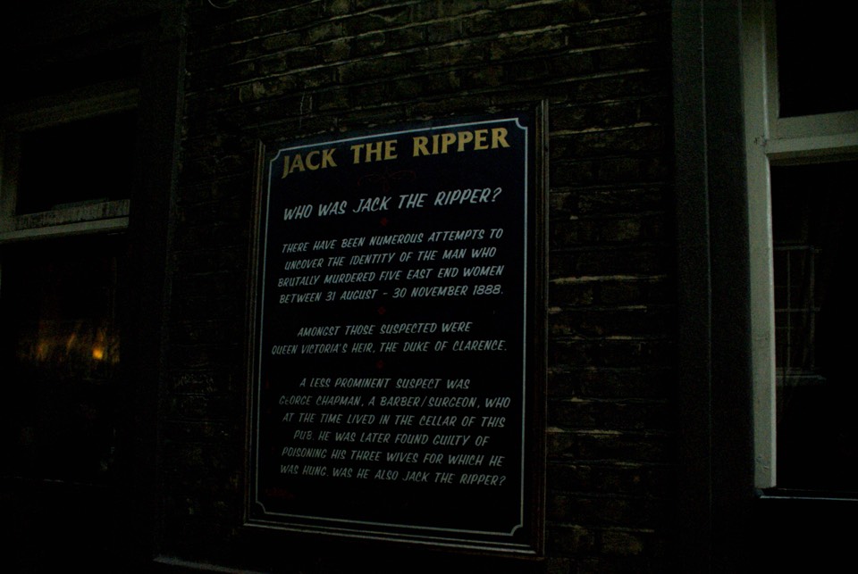 View of the Jack the Ripper plaque on Gunthorpe Street - geograph.org.uk - 4871895.jpg